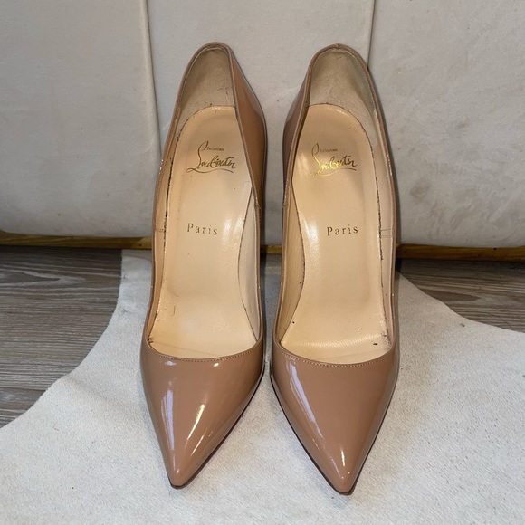 Christian Louboutin So Kate Size 9 US Nude - Picture 2 of 4